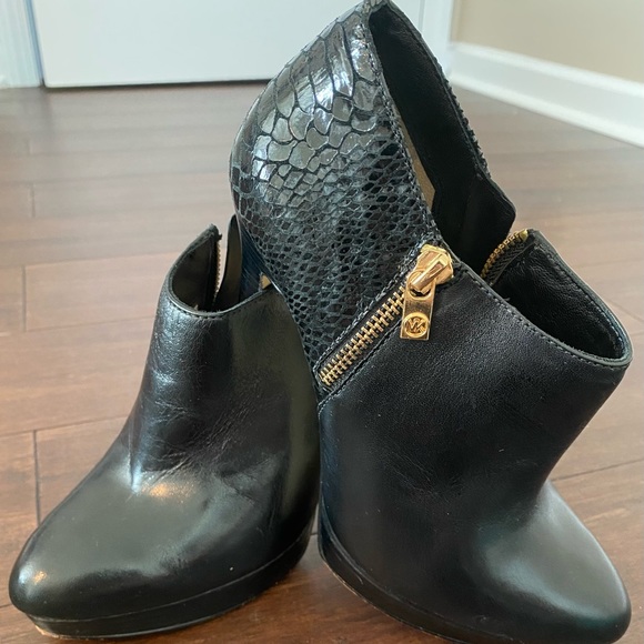 MICHAEL Michael Kors Shoes Michael Kors Black High Heeled Booty michael-michael-kors-shoes-michael-kors-black-high-heeled-booty